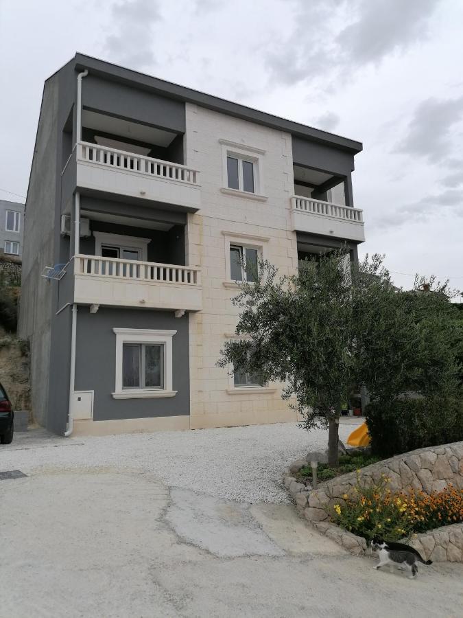 Apartments Dinko Duće 外观 照片