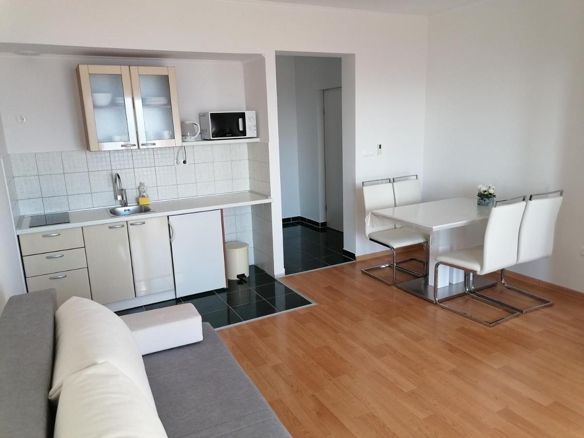 Apartments Dinko Duće 外观 照片