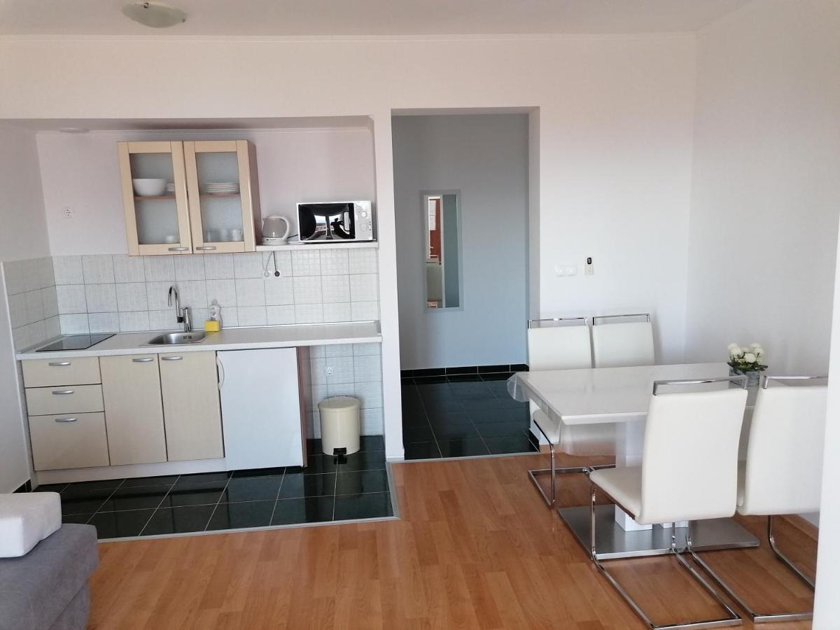 Apartments Dinko Duće 外观 照片