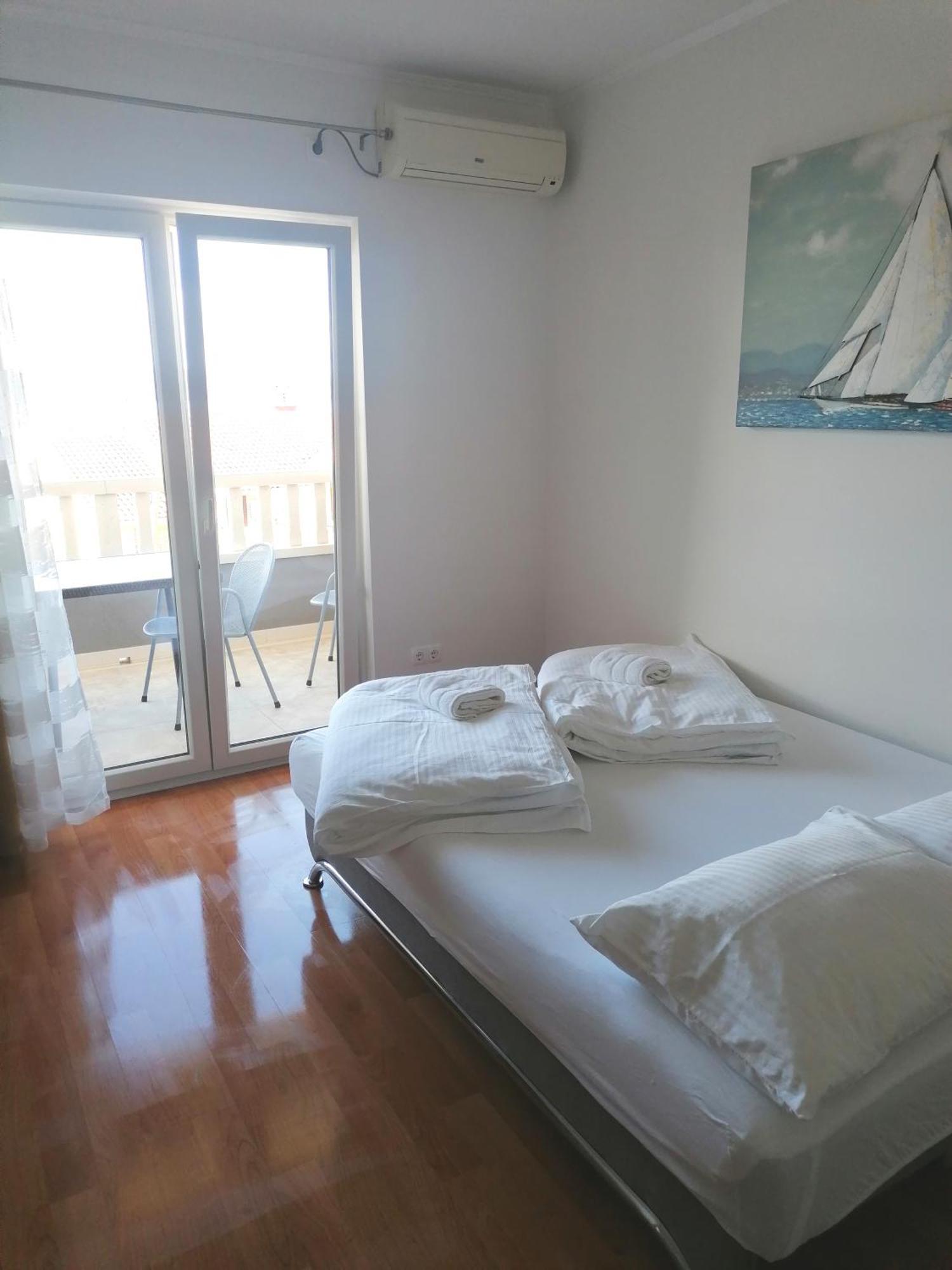 Apartments Dinko Duće 外观 照片